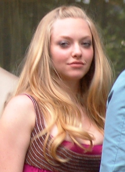 How to Choose a Breast Implant Size?